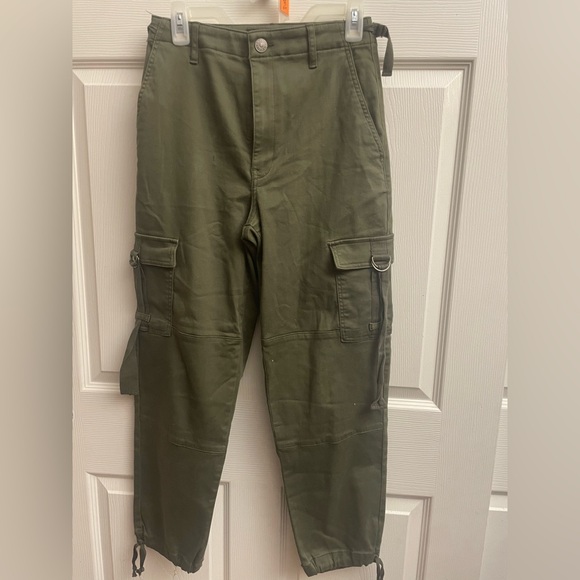 Express Women's Olive Military Cargo Pants - Picture 1 of 6